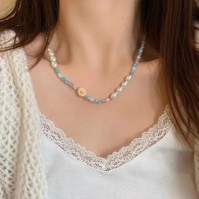 Ingvn  Baroque Simulated Pearls Cute Flowers Colorful Hand-woven Beaded Short Clavicle Chain Choker Necklace For Women Girls Jewelry