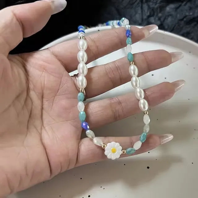 Ingvn  Trend Daisy Flowers Colorful Shiny Resin Bead Choker Clavicle Chain Sweet Necklace For Women EGirls Summer Vacation Jewelry