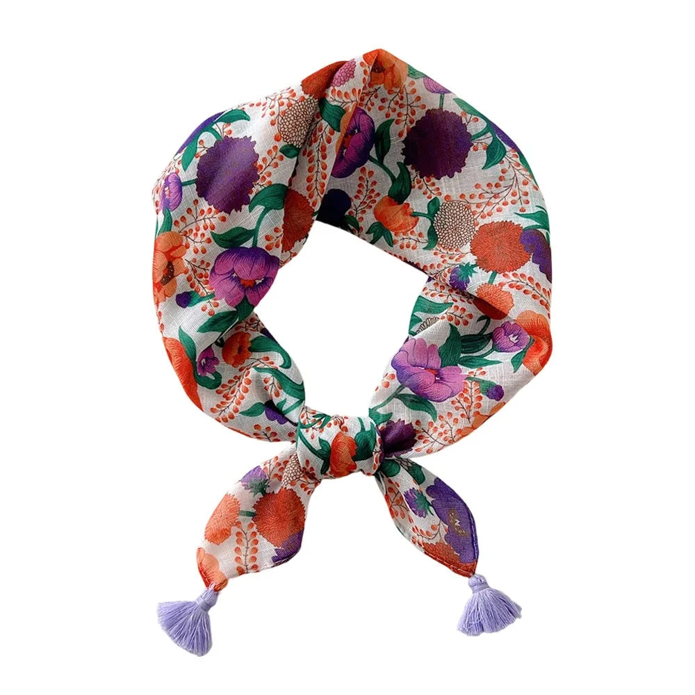Ingvn  Vintage Breathable Floral Lace Shawls Embroidered Elegant Lace Flower Lace Triangle Scarf Tassel Thin Headwrap Women Wedding
