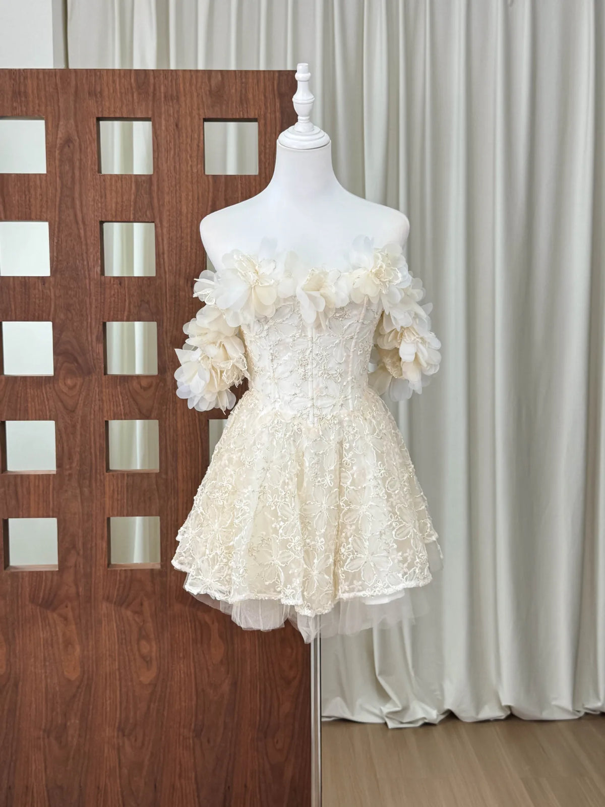Ingvn  French Elegant Sweet Celebrity 3D Flower Off-Shoulder Lace Embroidery High Waist Slim A-line Fashion Party Short Dress For Women
