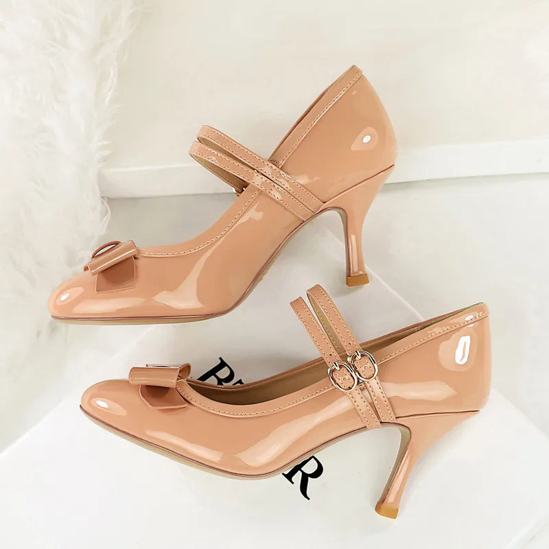 Ingvn  Lolita Style Sweet Bowknot Patent Leather Women Pumps Fashion Strap Buckle Mary Janes 7cm High heels Spring Summer Cosplay Shoes