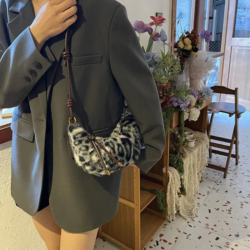 Ingvn - Leopard Plush Bag Faux Fur Bolsas Feminina  Fashion Commuter Bolsa Crossbady Bags for Woman Bolsos Mujer Croissant Sac Femme