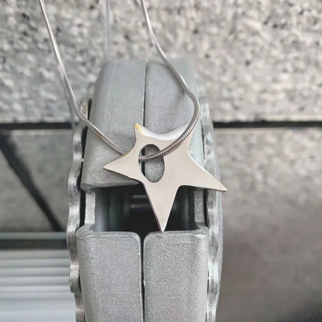 Ingvn  Y2K Irregular Hollow Star Pendant Stainless Steel Necklace for Women Men Unisex Punk Hip Hop Trending Neck Chain Jewelry