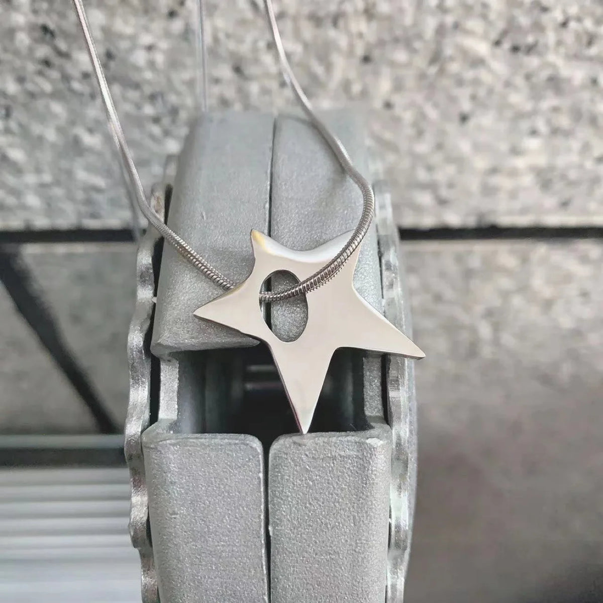 Ingvn  Y2K Irregular Hollow Star Pendant Stainless Steel Necklace for Women Men Unisex Punk Hip Hop Trending Neck Chain Jewelry