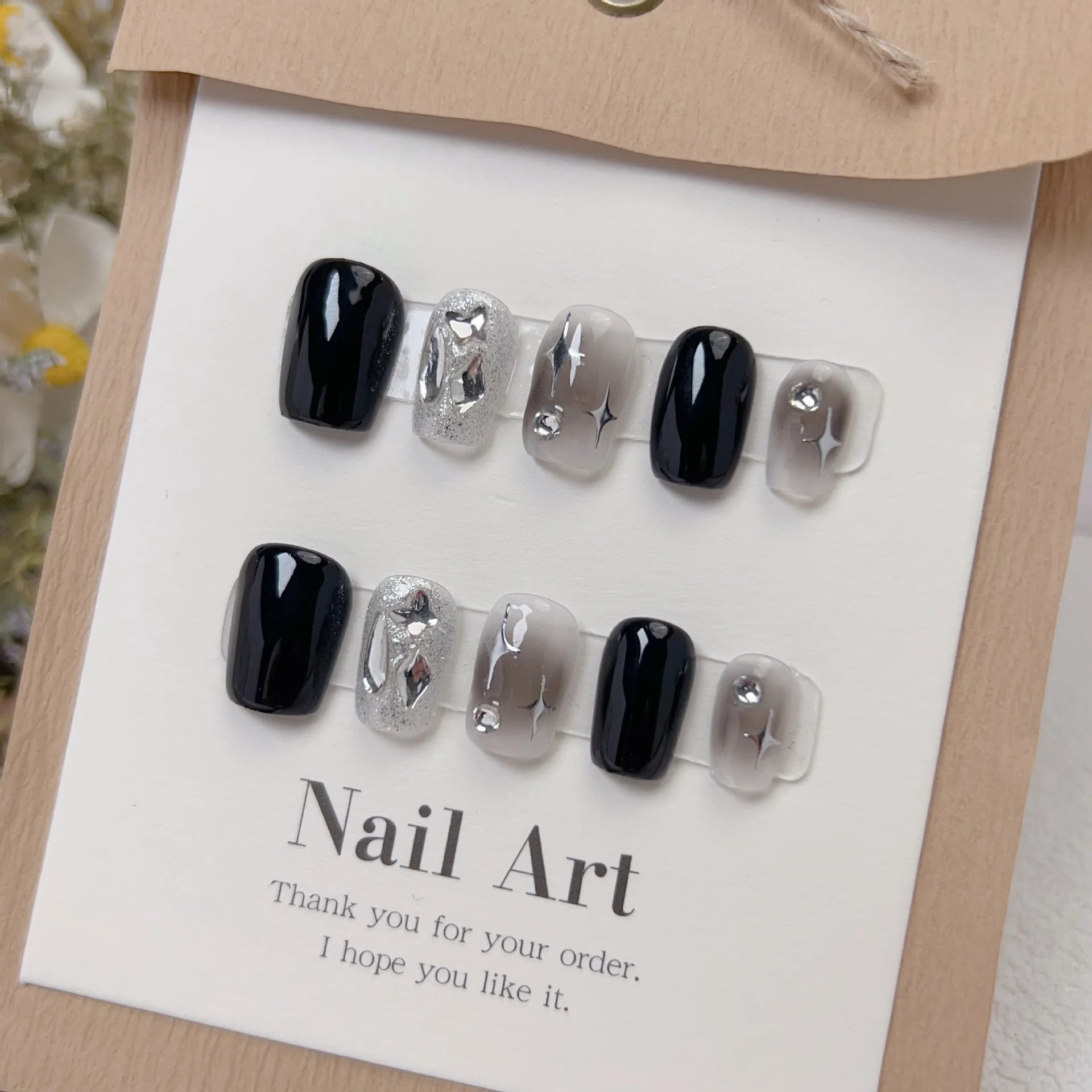 Ingvn  10Pcs Short Sweet and Cool Handmade Press On Nails Full Cover Design Round Head Fake Nail Artificial Manicure Wearable Nail Tips