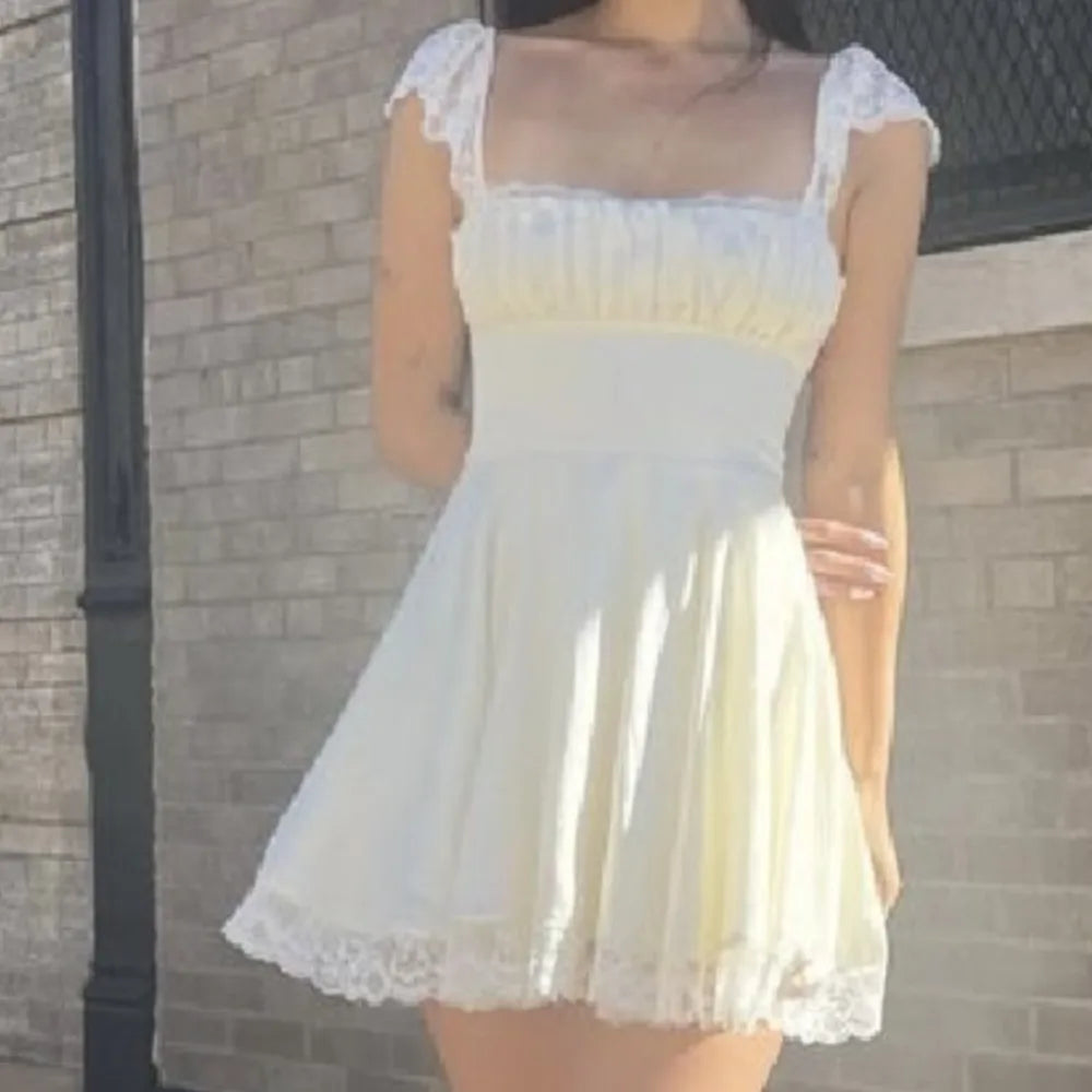 Ingvn  Woman Low Chest Ruched Square Collar Spliced Lace  Sleeve Dress Cross Lacing up Back Dresses Swing A-lined Short Robe Vestidos