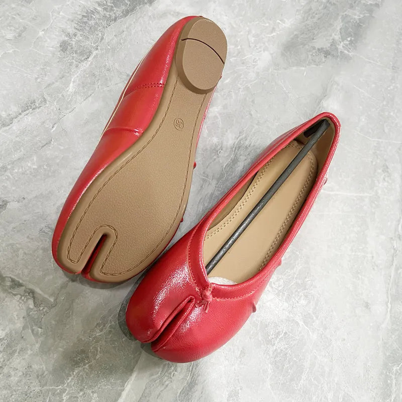 Ingvn  Split Toe Women Ballet Flats Fashion Tabi Shoes Casual Slip-on Loafers Ladies Pleated Leather Espadrilles Zapatillas Mujer