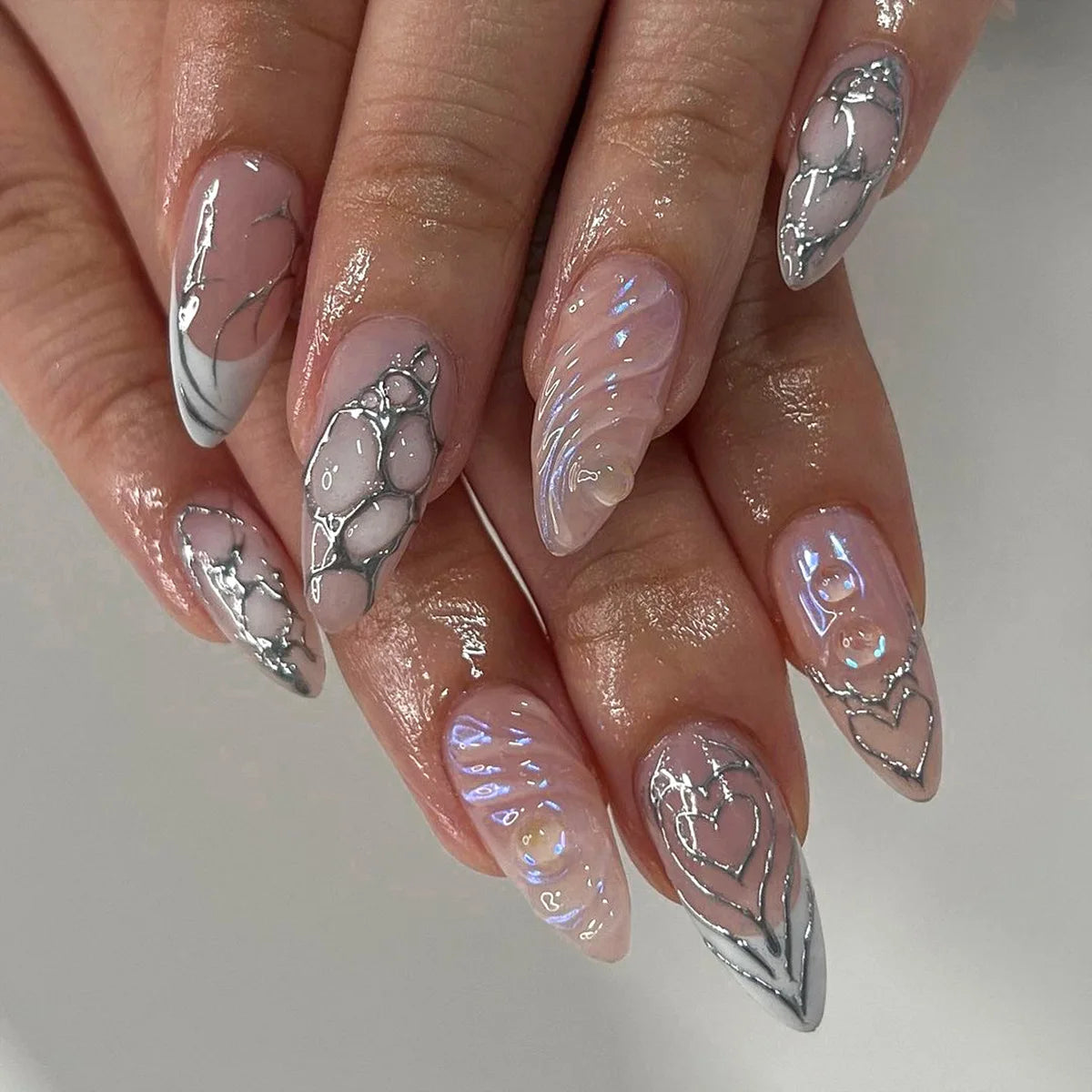 3D Pearl Shell Fantasy Polarized French Almond Shape False Nails Summer Detachable Finished Fake Nails Press on Nails with Glue