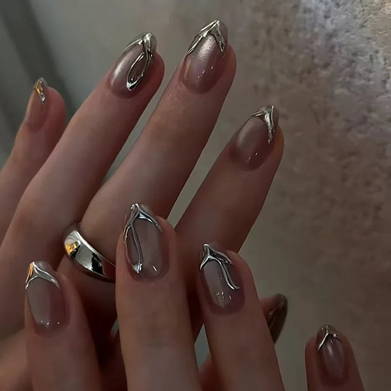 Ingvn  24Pcs Cat's Eye Design Fake Nail with Pearl Short Round Head Press on False Nails Silver French Bow Pattern Full Cover Nail Tips