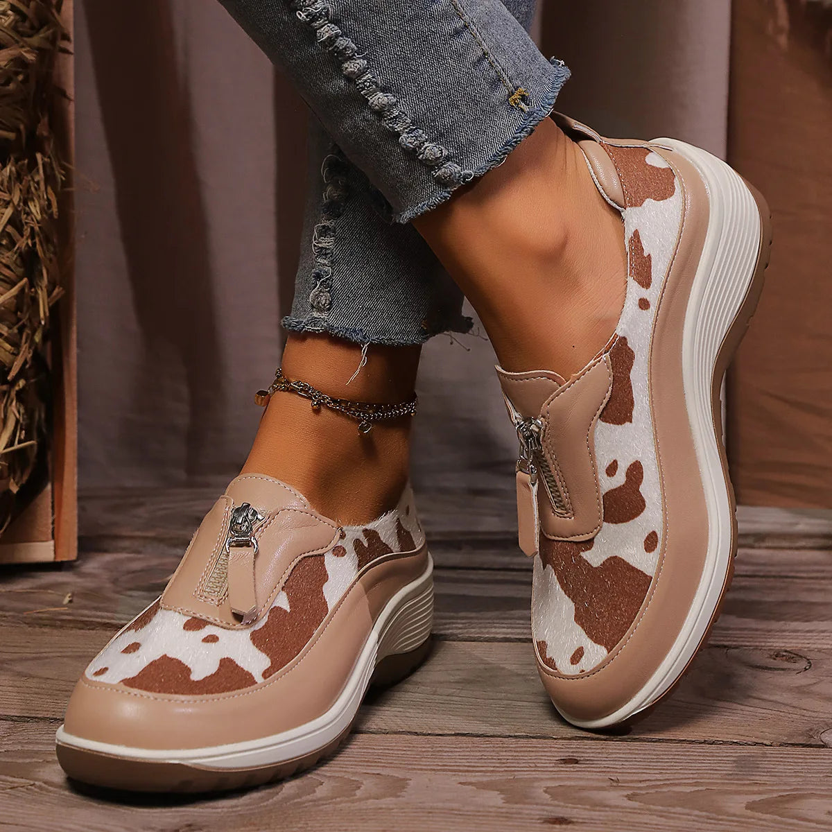 Ingvn  Women's Leopard Print Wedge Sneakers Fashionable Front Zipper Thick Sole Vulcanized Shoes Woman Casual Comfortable Sport Shoes