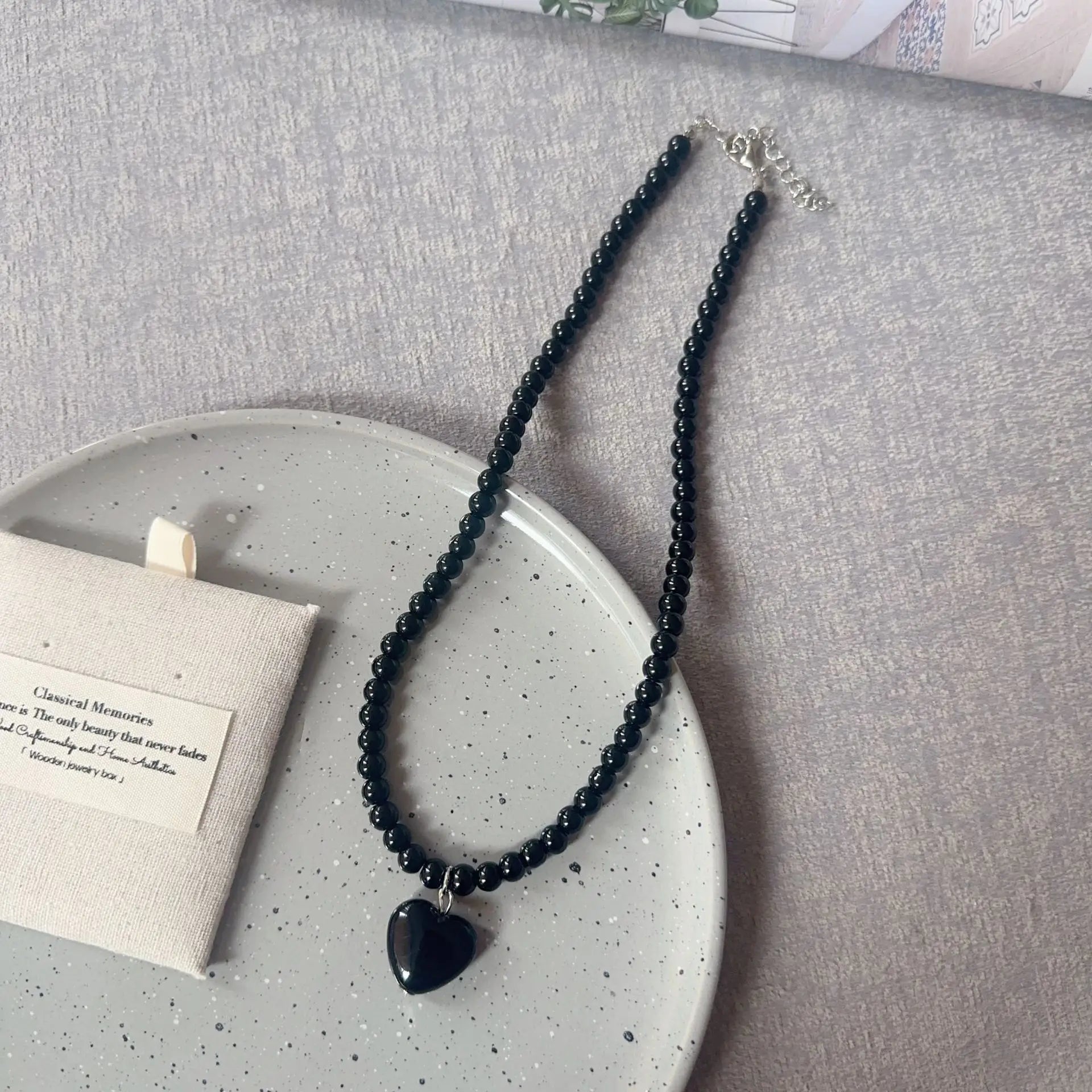 Ingvn  New Color Beaded Chain Resin Heart Pendant Necklace For Women Girls Trendy Clavicle Chain Delicate Jewelry Gift