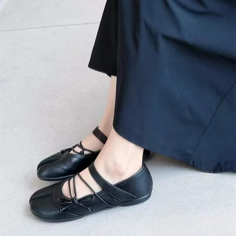 Ingvn - Street Style Fashion Split Toe Bowknot Lace-up Women Ballet Flats Comfortable Soft Soles Mary Janes Loafers Casual Shoes