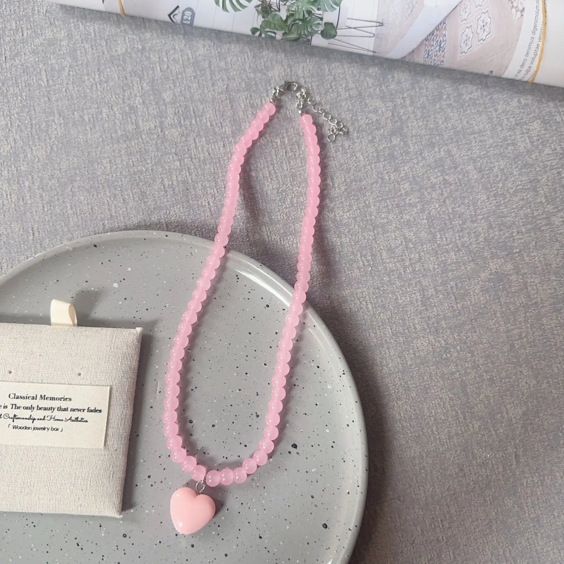 Ingvn  New Color Beaded Chain Resin Heart Pendant Necklace For Women Girls Trendy Clavicle Chain Delicate Jewelry Gift