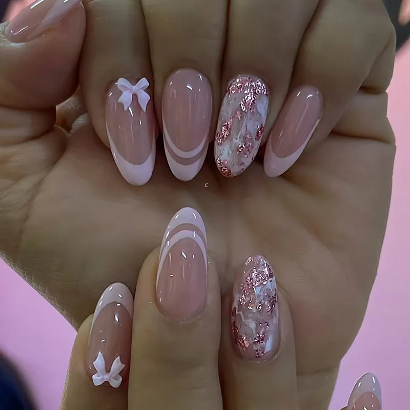 Ingvn  24Pcs Cat's Eye Design Fake Nail with Pearl Short Round Head Press on False Nails Silver French Bow Pattern Full Cover Nail Tips
