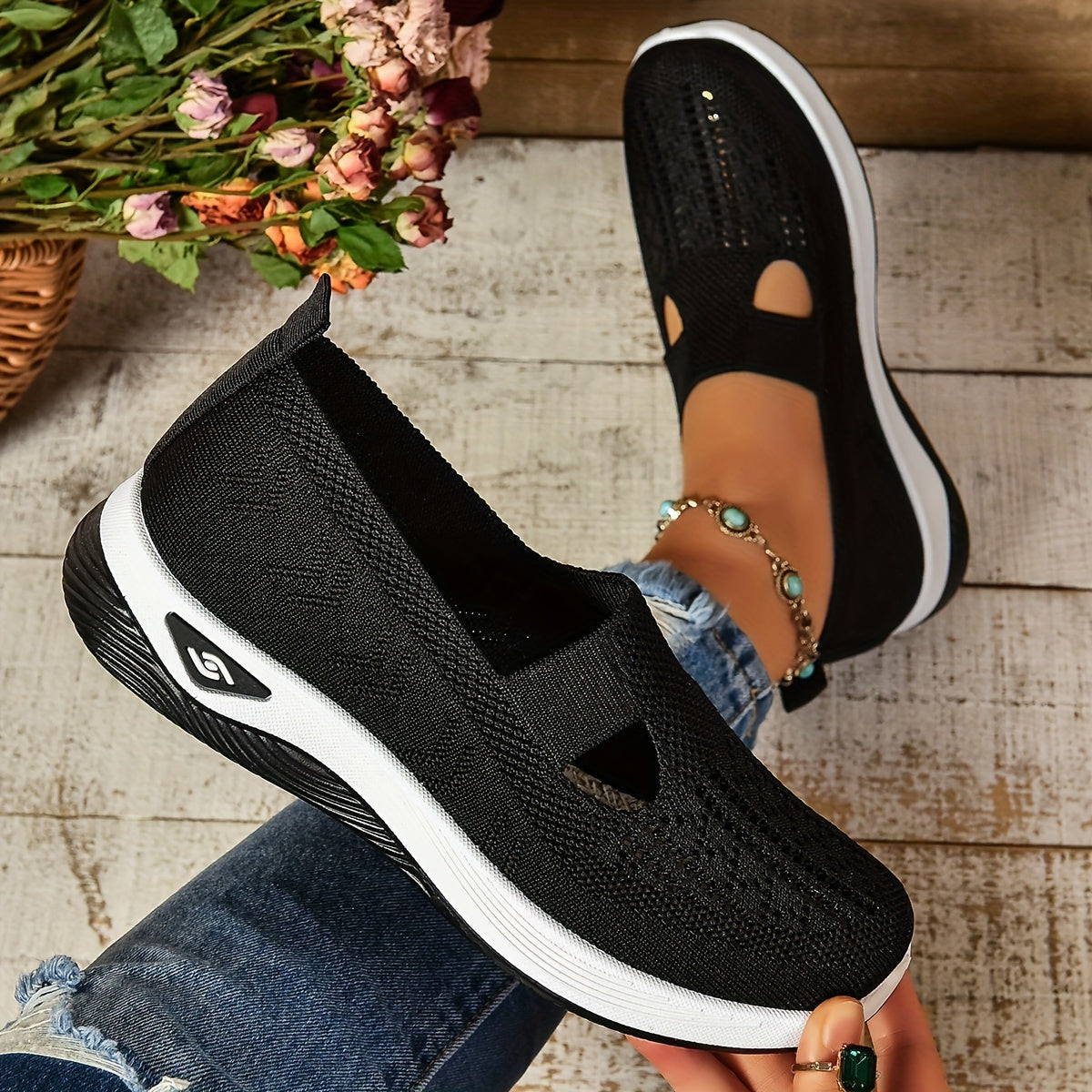 Women's Cut-out Sneakers, Casual Breathable Slip On Walking Shoes, Lightweight Outdoor Flat Shoes (plus size)