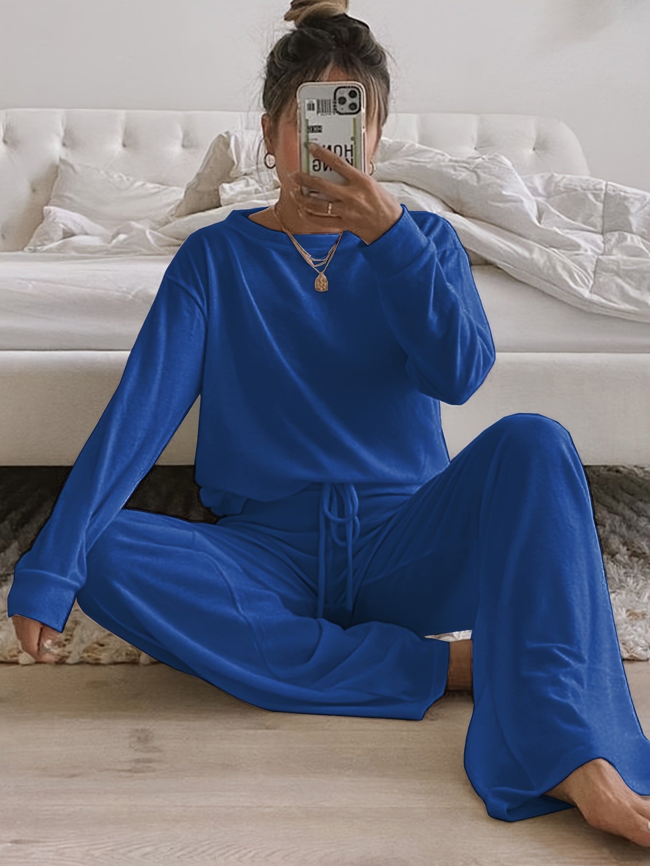 Cozy Women's Solid Lounge Set - Soft Long Sleeve Round Neck Top & Elastic Drawstring Pants for Ultimate Comfort - Perfect Relaxed Fit for Fall and Winter Seasons