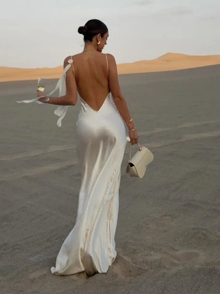 Elegant White Satin Backless Maxi Dress Women Sexy Sleeveless Spaghetti Strap Flower Decor Robe Night Club Party Dresses