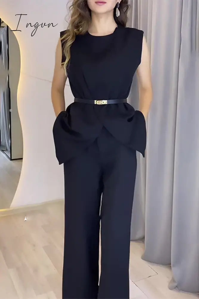 Elegant Simplicity Solid Pocket O Neck Sleeveless Two Pieces