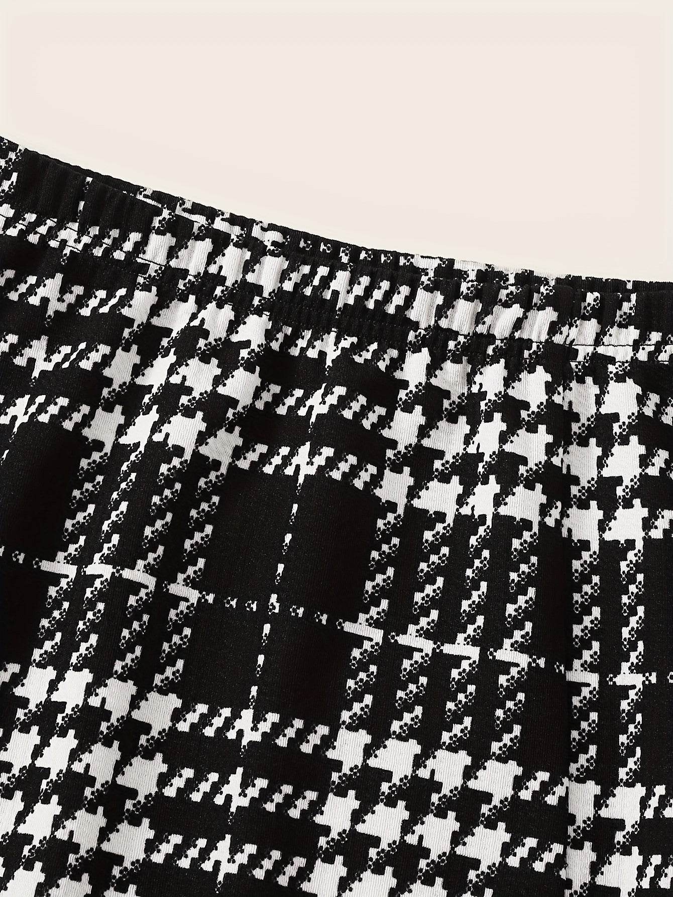 Stylish Plaid Mini Skirt - Women's Elegant Split A-Line Skirt for Work or Casual Occasions - Comfortable, Flattering, and Versatile Clothing for Ladies
