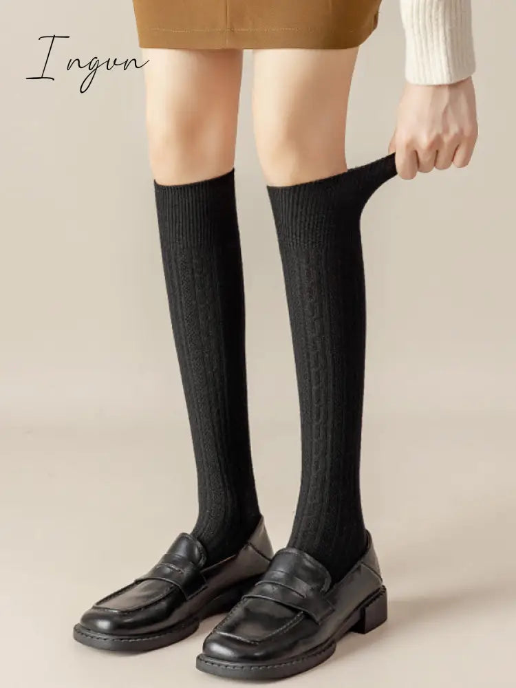 Ingvn - Simple Twist Wool Solid Color Mid-Calf Socks