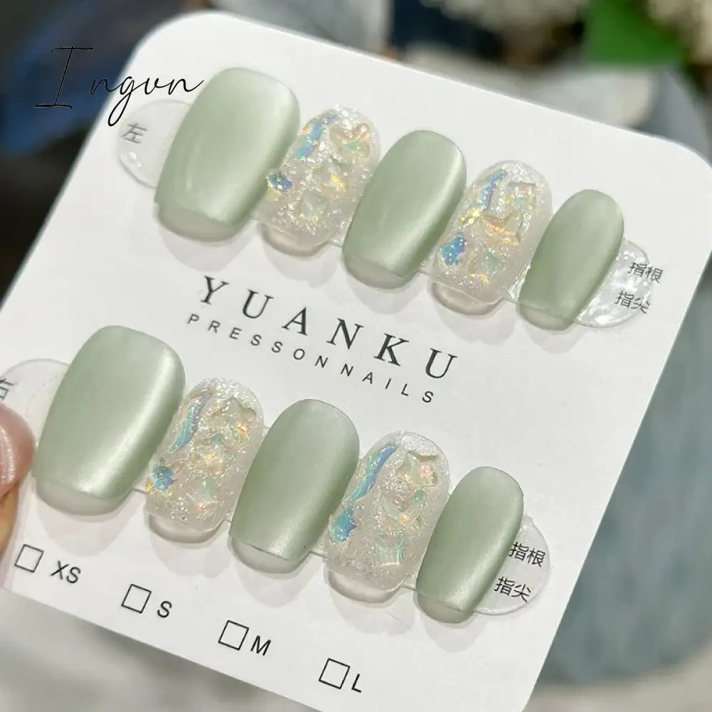 Frosted Mint Green Handmade Nails Spring Cat Eye Short Nails Press on Full Cover Acrylic Nails Art Stick on Tips Accessories