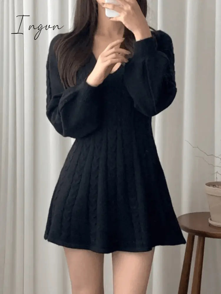 Ingvn - V Neck Cable Knit Long Sleeve Mini Dress