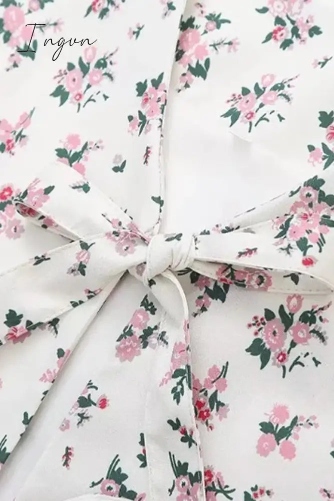 Casual Sweet Print Flowers Frenulum V Neck Tops