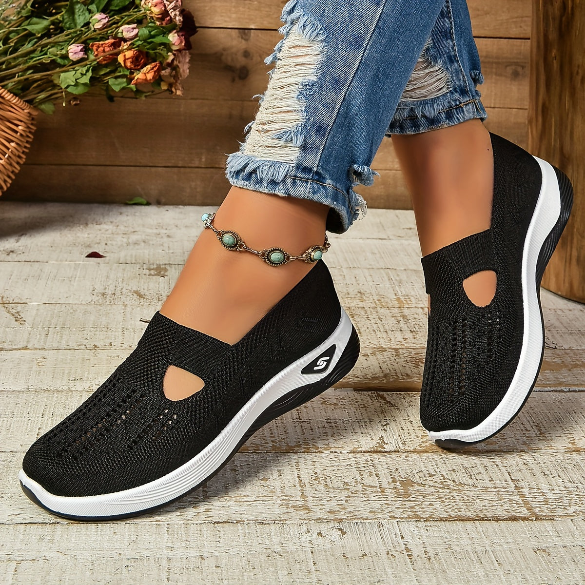 Women's Cut-out Sneakers, Casual Breathable Slip On Walking Shoes, Lightweight Outdoor Flat Shoes (plus size)