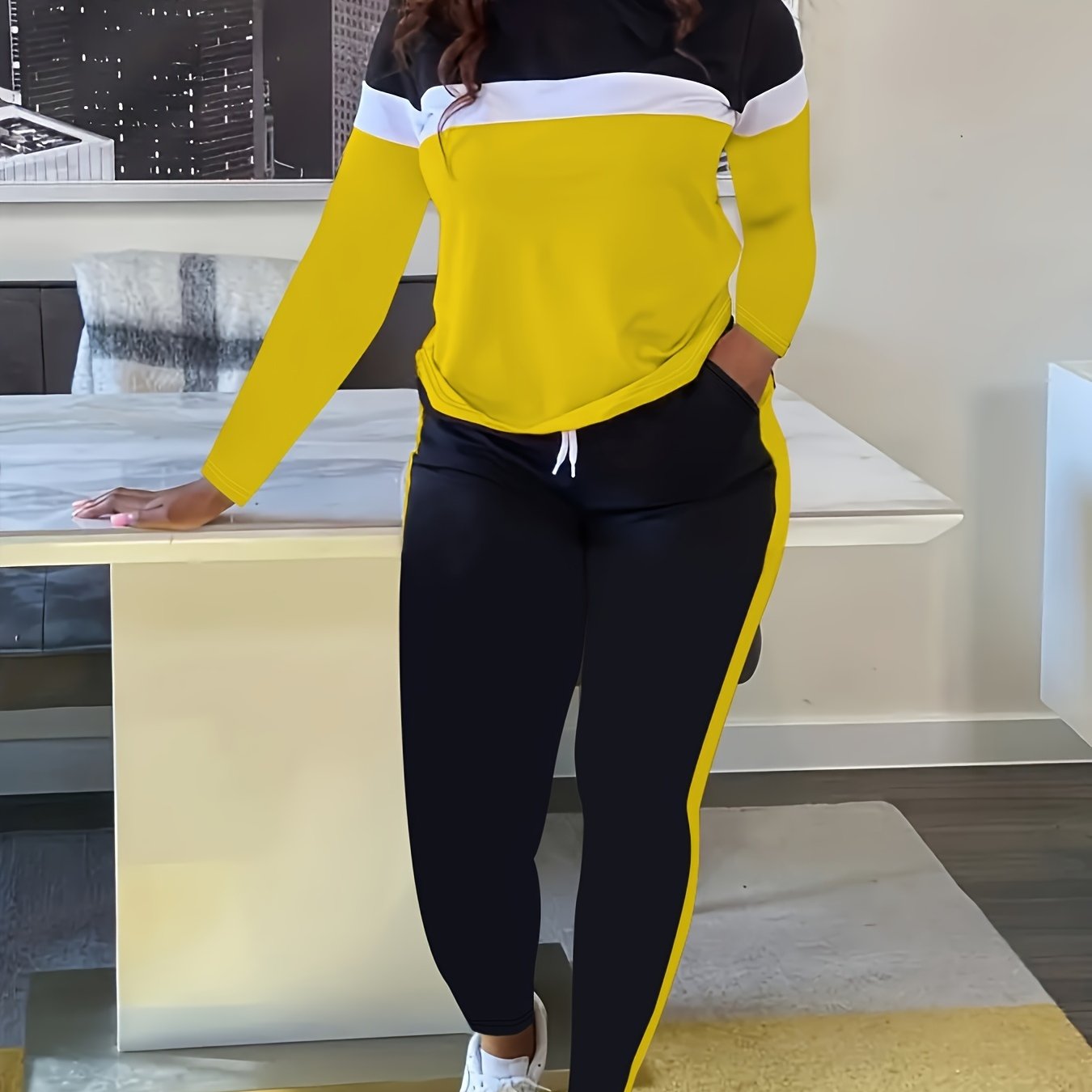 Plus Size Casual Outfits Two Piece Set, Women's Plus Colorblock Stripe Print Long Sleeve Round Neck Top & Drawstring Pants Outfits 2 Piece Set