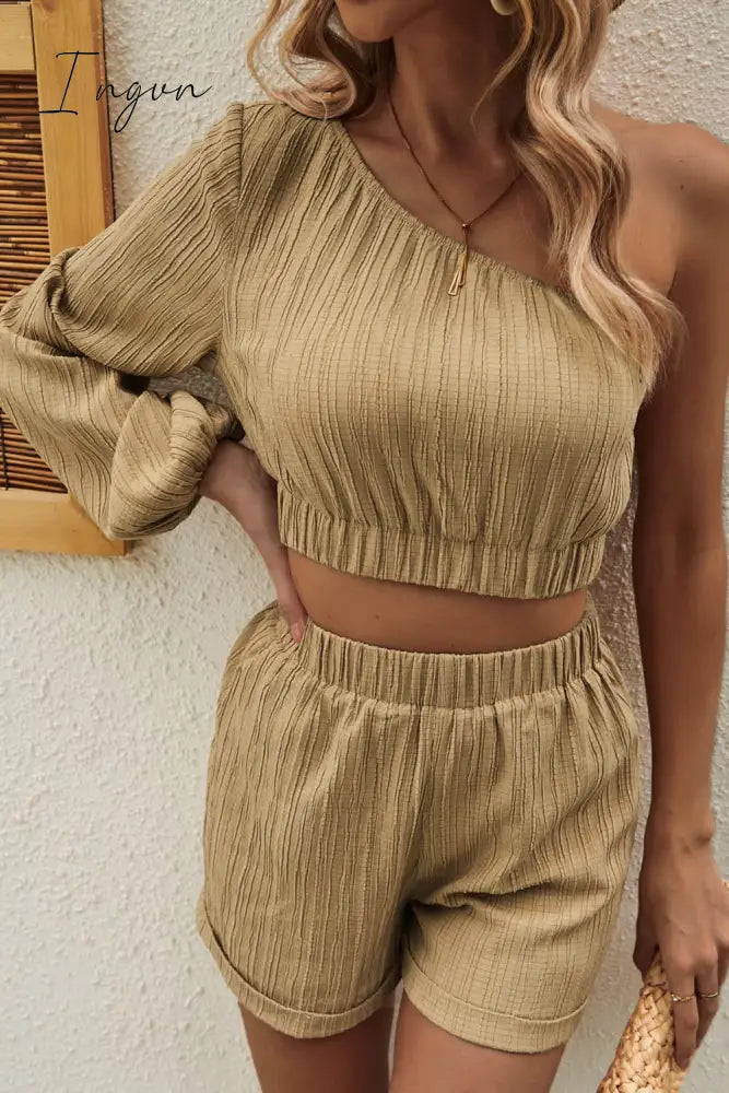 Ingvn - One-Shoulder Balloon Sleeve Crop Top and Shorts Set