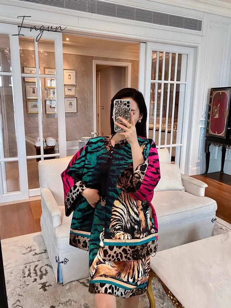 Ingvn - 2023 woman jacket satin leopard jacquard loose casual women tops jacket y2k clothes New fashion high quality coat bra