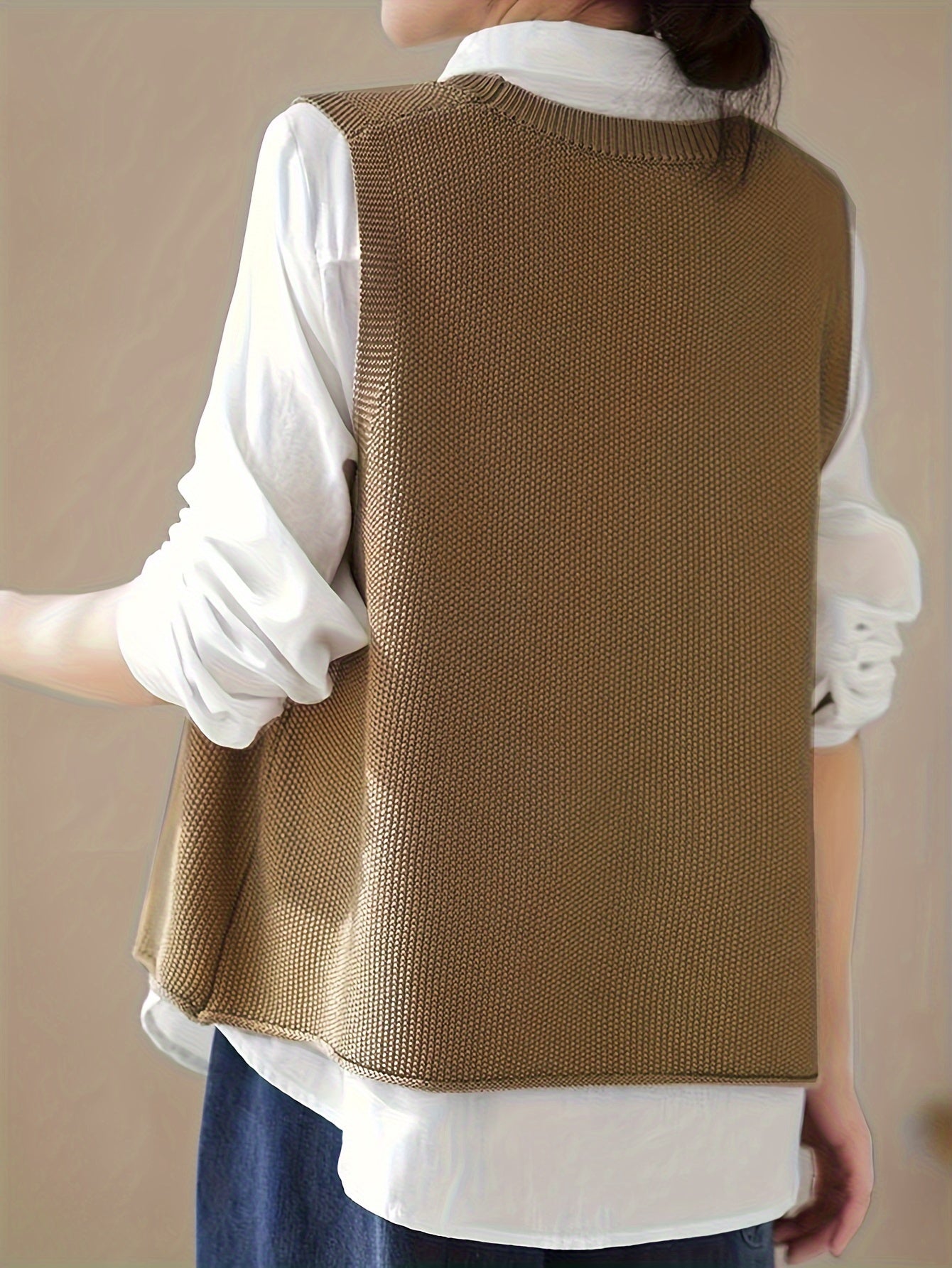 Women's Crew Neck Knit Vest - Casual Sleeveless Spring/Fall Sweater with Pocket, Easy-Care, Comfort Fit