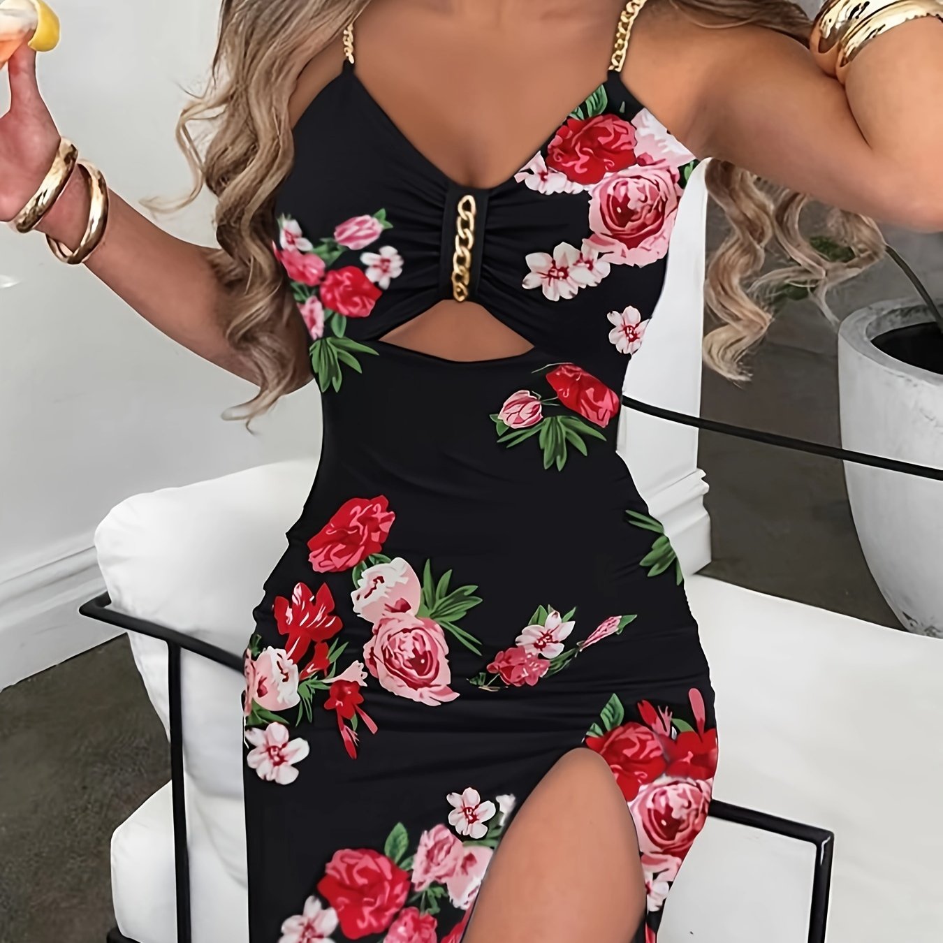 Flirty Floral Print Chain Strap Dress - Alluring Cut Out, Sleeveless Bodycon Style - Adjustable Fit for Womens Fashion