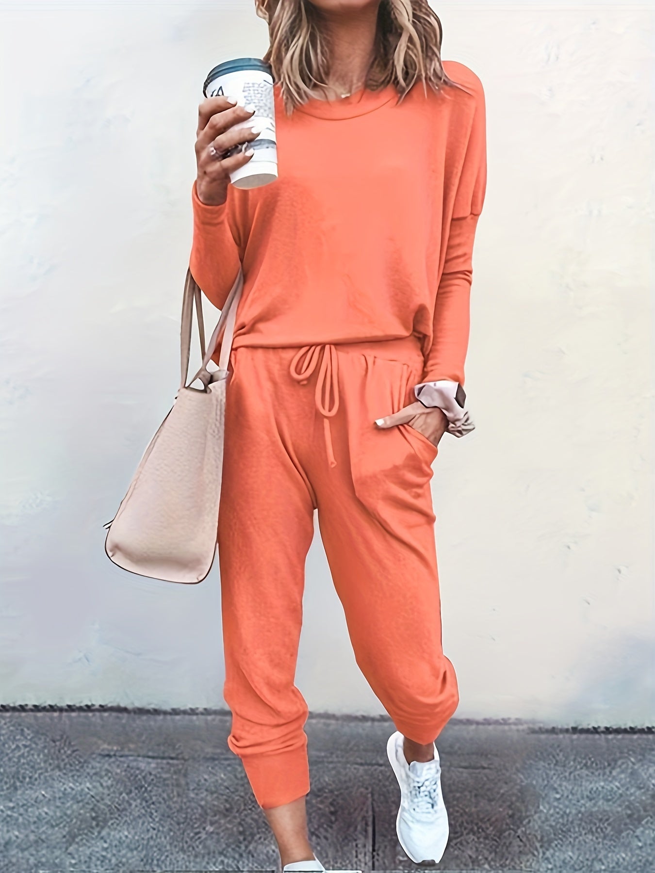 Chic Womens Two-piece Set - Comfy Long Sleeve Tee & Drawstring Jogger Pants - Versatile Solid Outfit for Casual Days