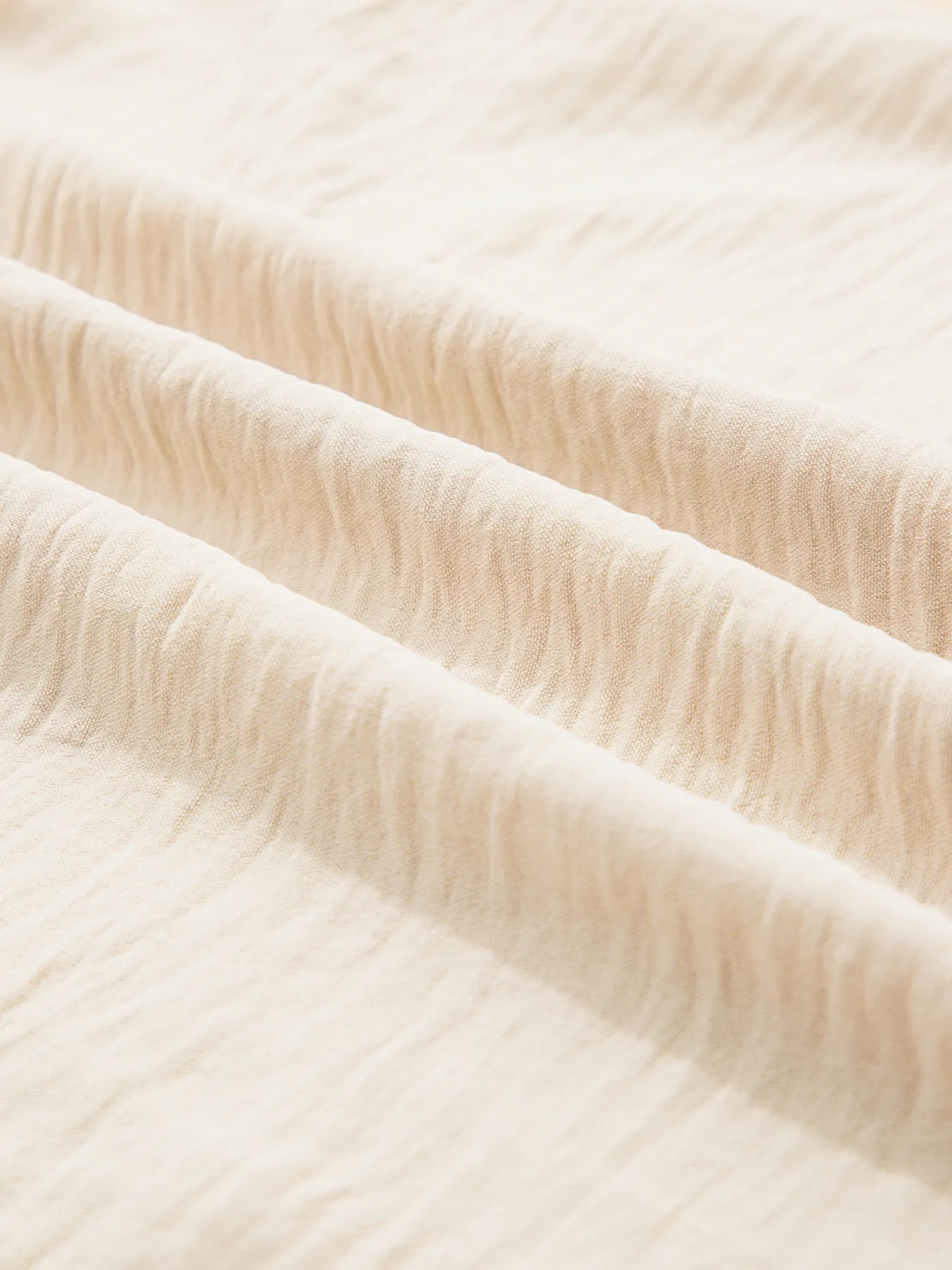 Texture Ruffle Trim V-Neck Tank Top