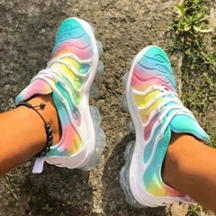 Ingvn - Lace-Up Closed Toe Low-Cut Upper Sneakers