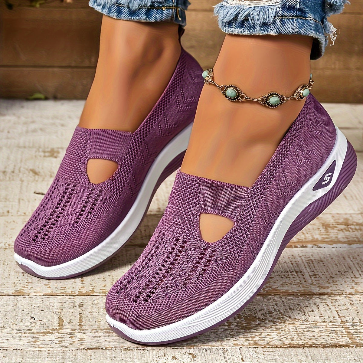 Women's Cut-out Sneakers, Casual Breathable Slip On Walking Shoes, Lightweight Outdoor Flat Shoes (plus size)