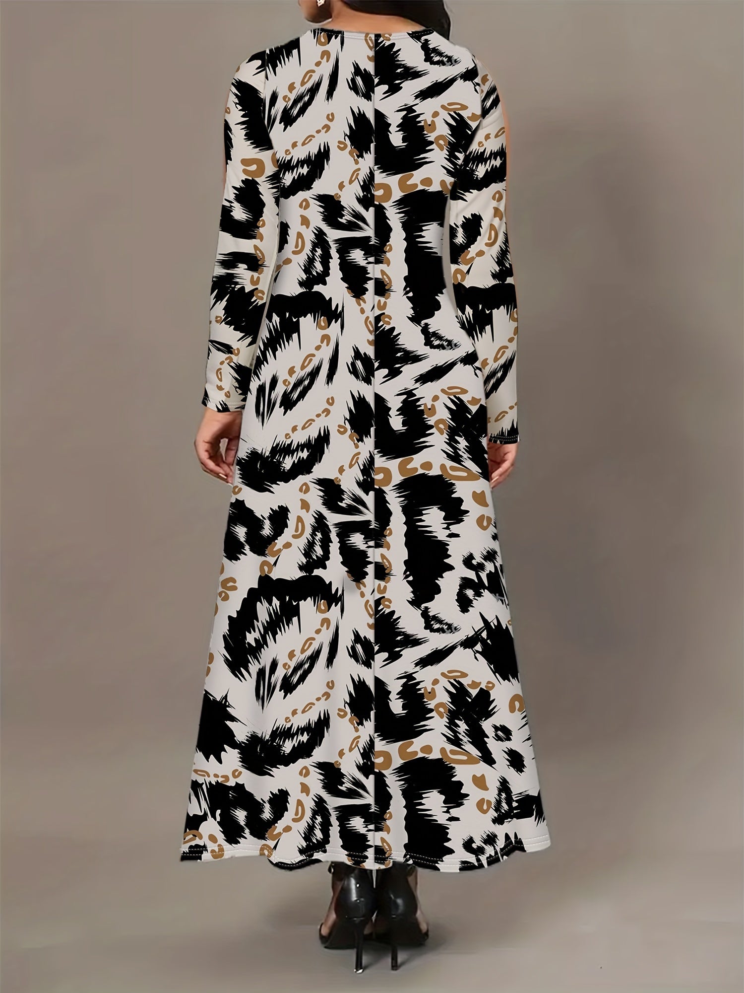Stylish Women's Long Sleeve Maxi Dress with Pockets - Elegant Leopard Print, Crew Neck, Stretchy Polyester Blend for Fall/Winter