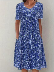 Bohemian Floral Charm - Dual Pocket Crew Neck Dress with Short Sleeves - Stylish Casual Womens Clothing for Summer