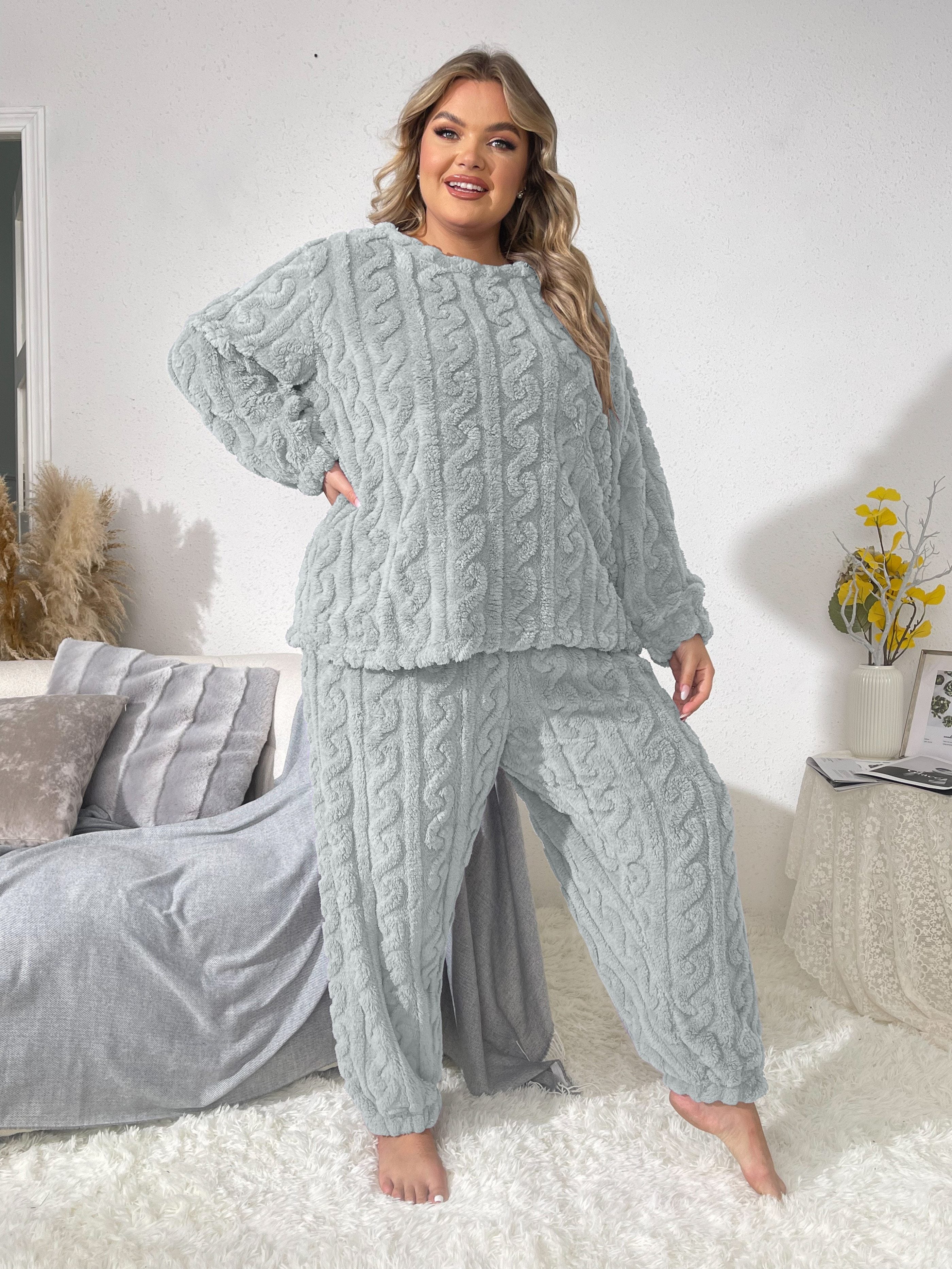 Plus Size Casual Pajamas Set, Women's Plus Solid Textured Long Sleeve Round Neck Warm Flannelette & Joggers Loungewear Two Piece Set