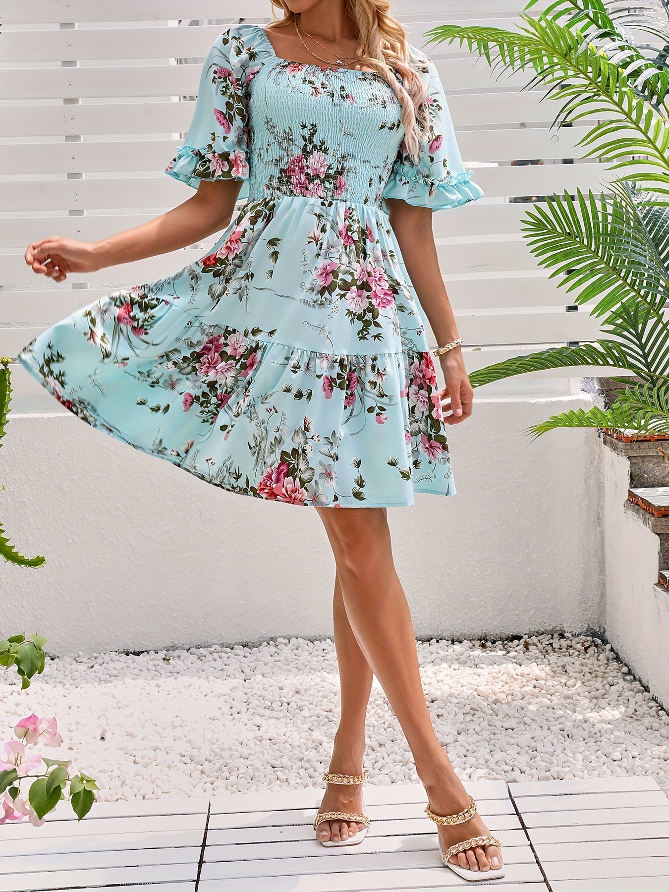 Charming Floral Print Dress with Adjustable Shirred Waist - Chic Short Sleeve Square Neck Design for Women - Perfect Casual Style