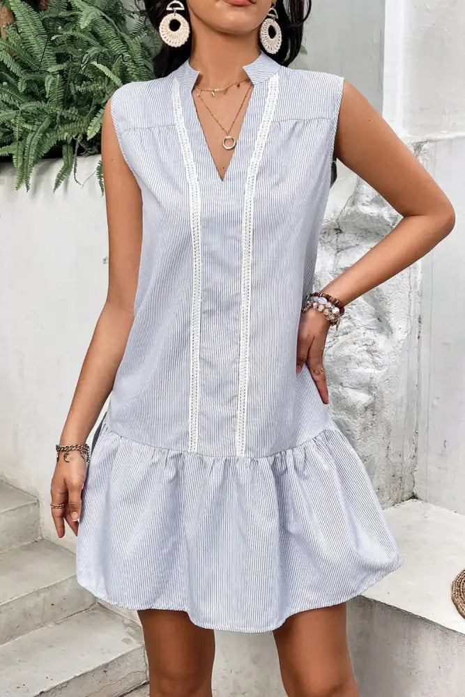 Ingvn - Notched Neck Ruffle Hem Sleeveless Dress