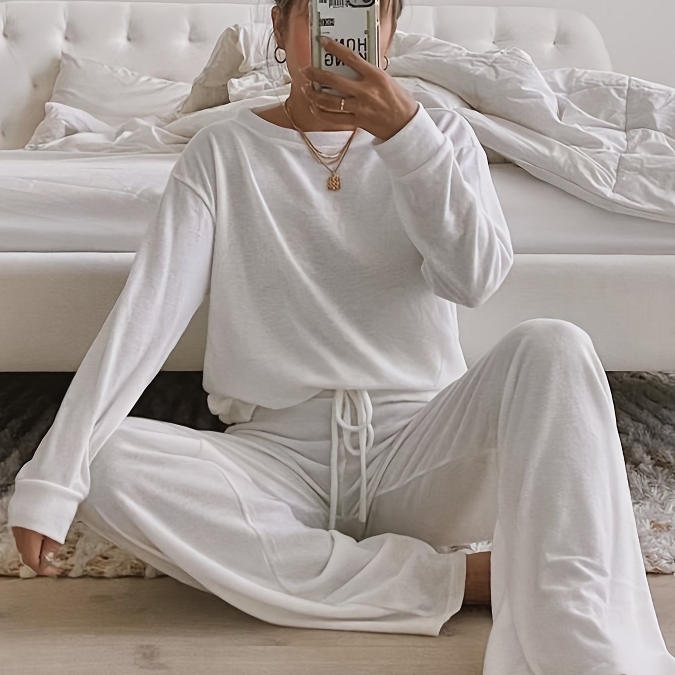 Cozy Women's Solid Lounge Set - Soft Long Sleeve Round Neck Top & Elastic Drawstring Pants for Ultimate Comfort - Perfect Relaxed Fit for Fall and Winter Seasons