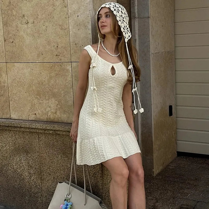 Elegant Knitted Dress Fashionable Sleeveless Sexy Hollow Backless Ruffle Dress Casual Resort Summer New Women's Dresses