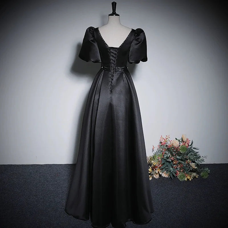 Elegant Satin Black Evening Dresses Beaded Ruched Sweetheart Short Sleeves Formal Party Gowns Long Prom Dresses Robe De Soirée