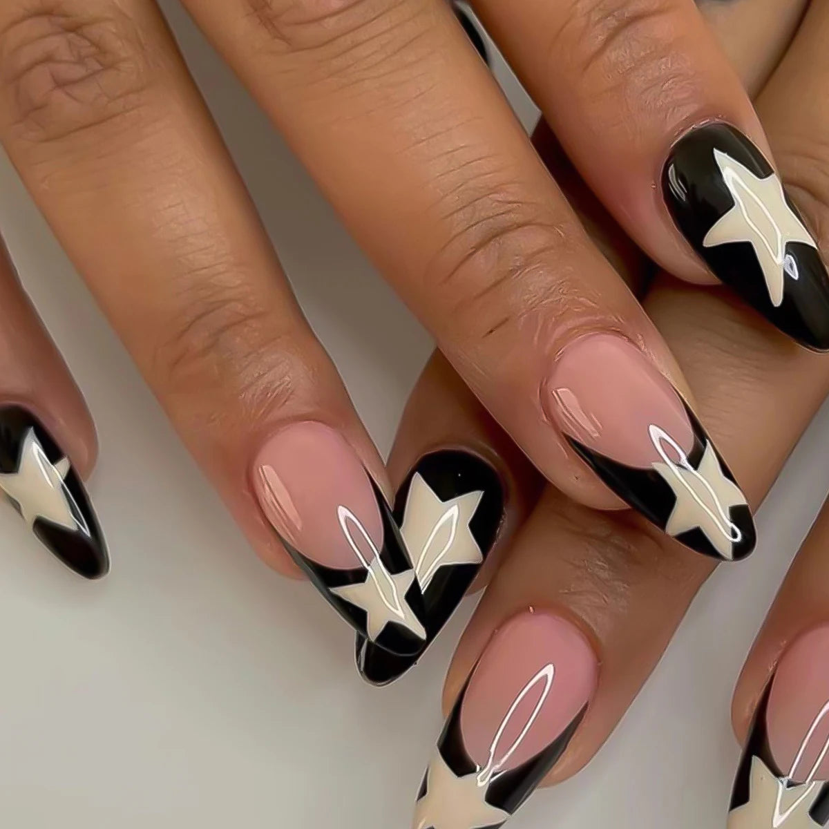 French Fake Nails Red Five-pointed Star False Nails Full Cover Press on Nail Tips y2k Nail Art Almond Artificial Nail Patches