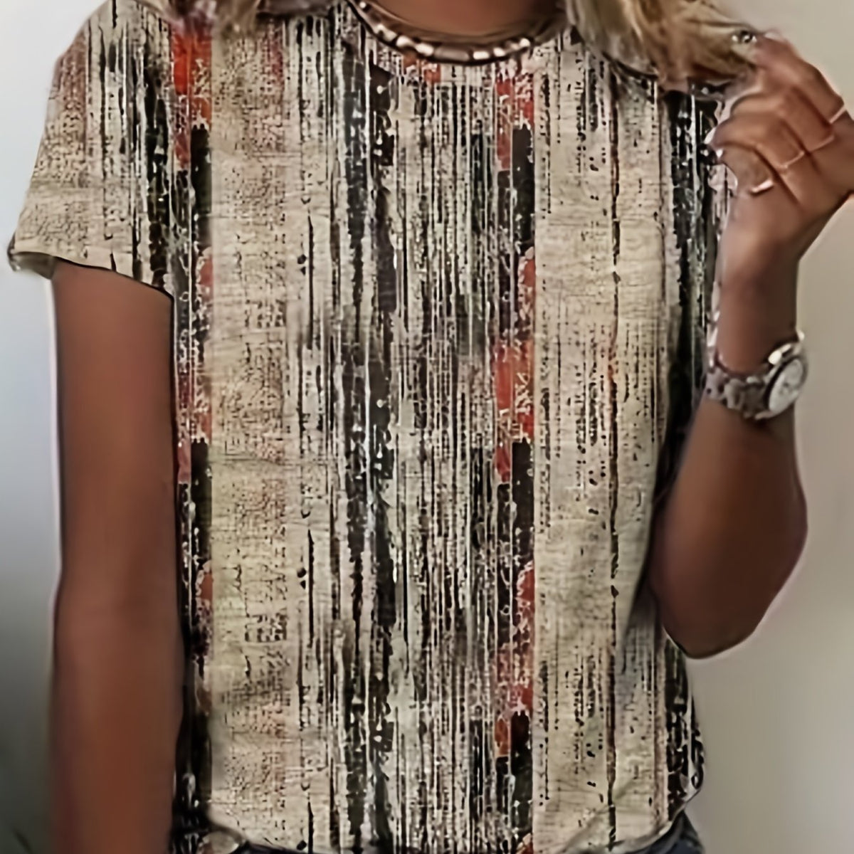 Vibrant All-Over Print Women's T-Shirt - Breathable, Short Sleeve Crew Neck - Perfect for Spring & Summer Casual Outfits