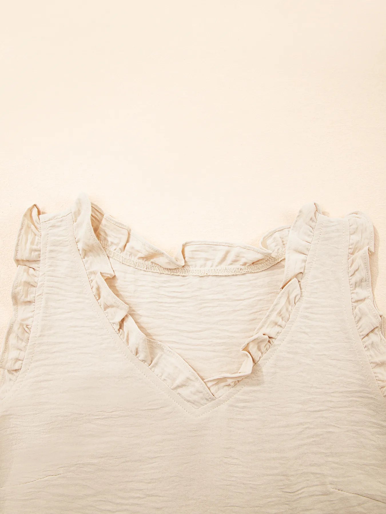 Texture Ruffle Trim V-Neck Tank Top