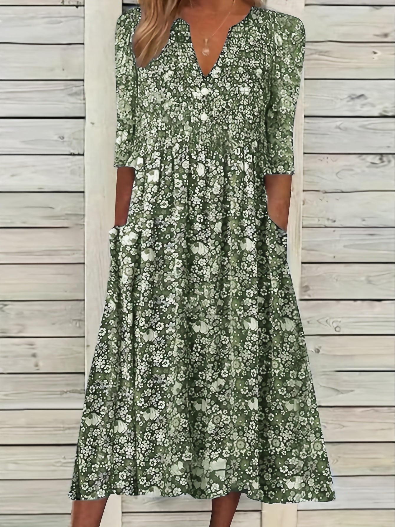 Vibrant Ditsy Floral V-Neck Dress - Comfy Ruched Design with Handy Pockets - Perfect for Summer Casual Outings, Women’s Fashion