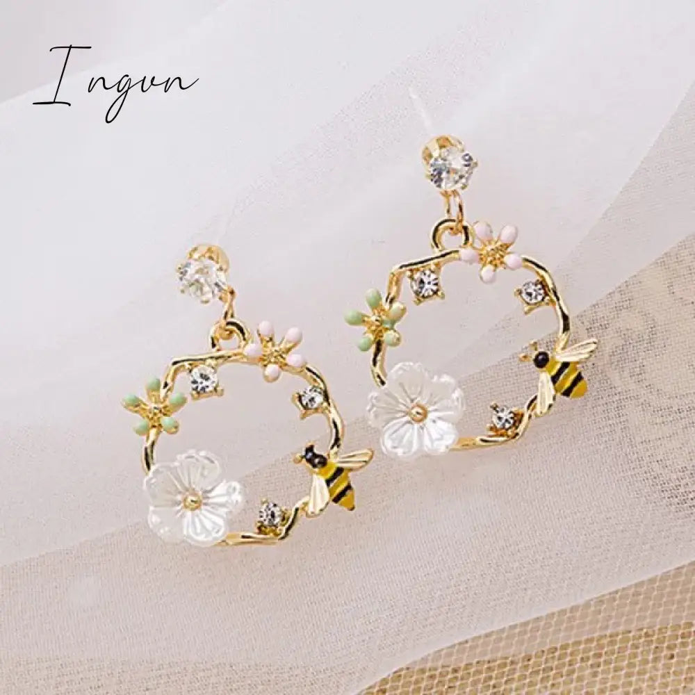 Korean New Light Luxury Zircon Moon Star Asymmetric Stud Earrings For Women Crystal Cloud Pearl Earring Girl Jewelry Gifts